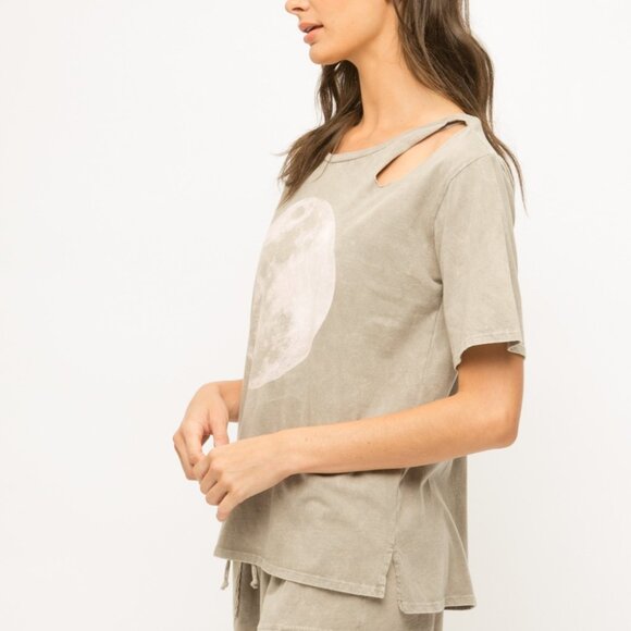 MYSTREE Moon Graphic Tee, Distressed Cutout T-Shirt, Washed Gray Oversized Top - Picture 3 of 4